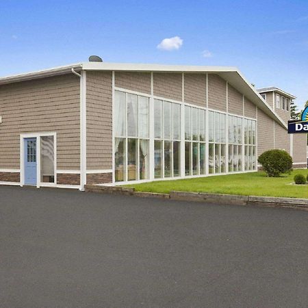 Days Inn By Wyndham - Cape Cod West Yarmouth Εξωτερικό φωτογραφία